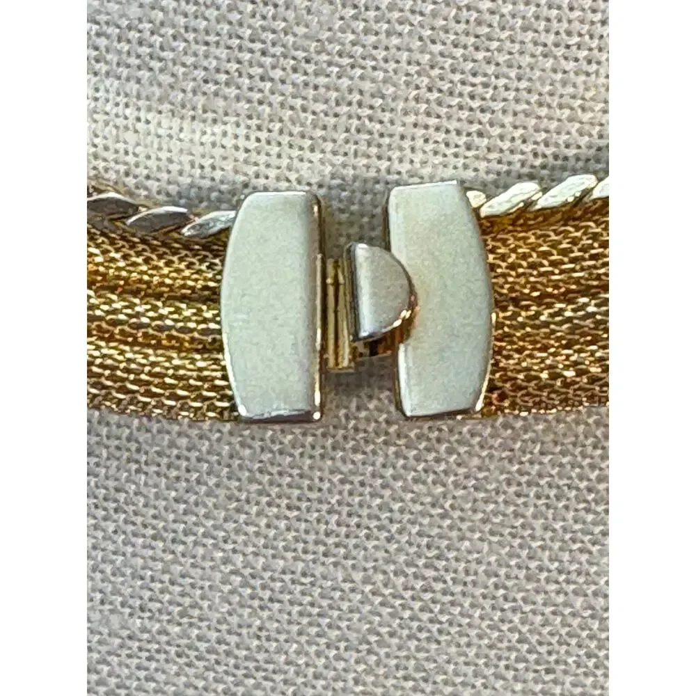 Vintage Gold Tone Mesh Necklace and Pedant 70g